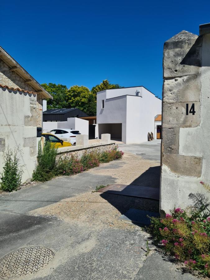 Location La Belle - La Rochelle B Apartment Екстериор снимка